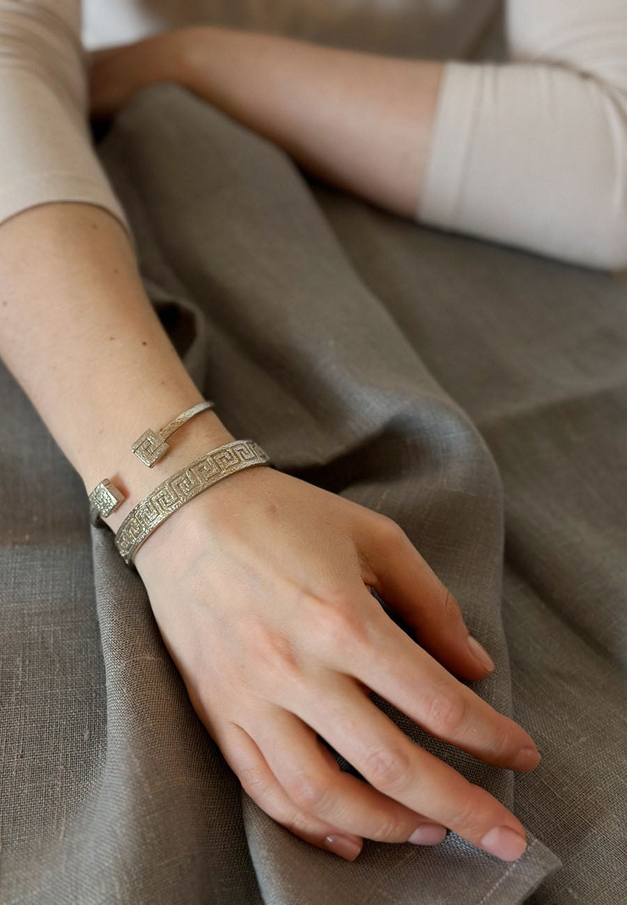 NOOSA-Amsterdam Ariadne Cuff Bracelet – Goud